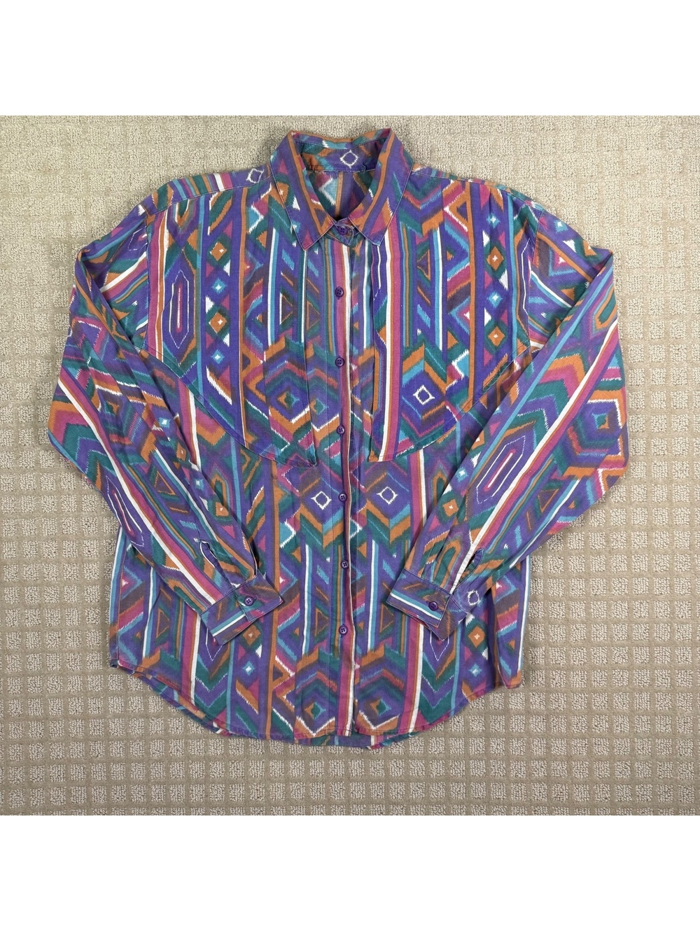 Multicolor geometric button-up western shirt L